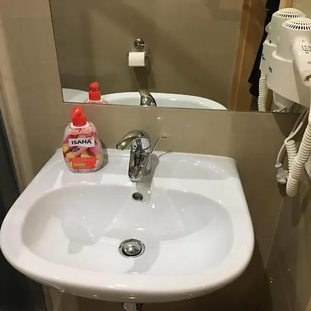 4 Pokoje Homestay Poznan